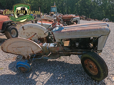 Used Ford 600 Tractor Parts - Image 4