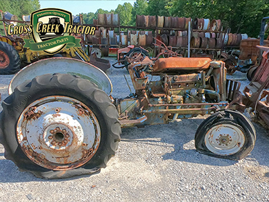 Used Ford 600 Tractor Parts - Image 7